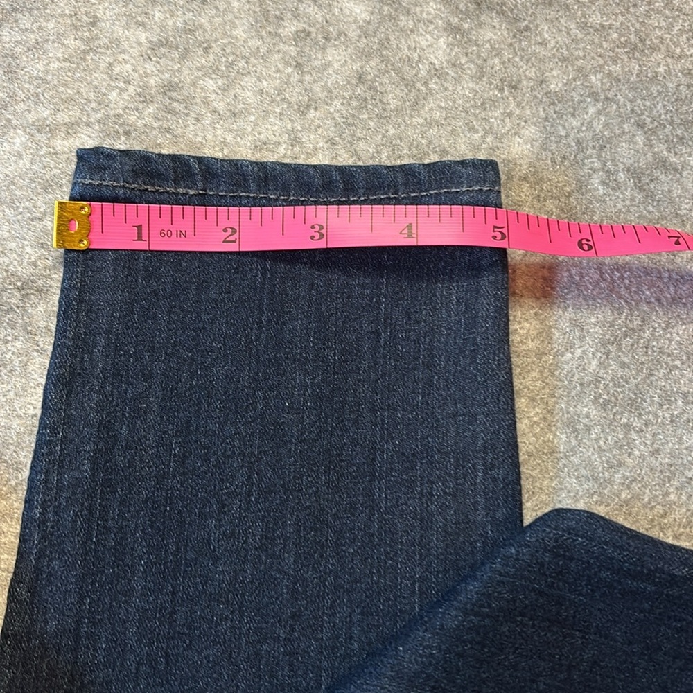 AG  Jeans, The Farrah Skinny-High Rise Skinny. Size 28R. - Picture 2 of 14